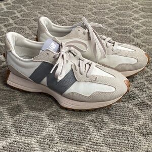 New Balance 327 Sneakers